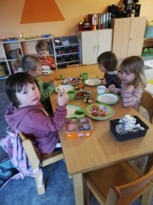 Foto des Albums: März-Mai Kindergarten 2024 (04. 06. 2024)