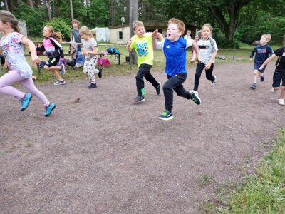 Foto des Albums: Sport- und Spielfest anlässlich des Kindertages an der Grundschule in Glöwen (04. 06. 2024)