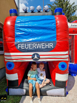 Foto des Albums: Ortsfeuerwehr Seefeld feierte ihr Jubiläum mit einem Kindertagsfest