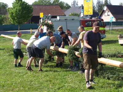 Foto des Albums: 30.04.2024 Maibaum aufstellen