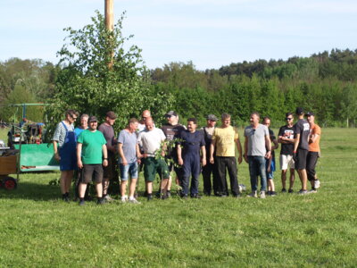 Foto des Albums: 30.04.2024 Maibaum aufstellen