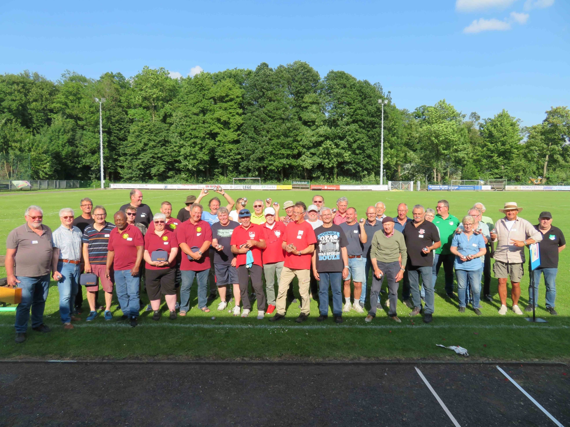 Bild: Gruppenbild-Pokalturnier-Boule-01 06 24