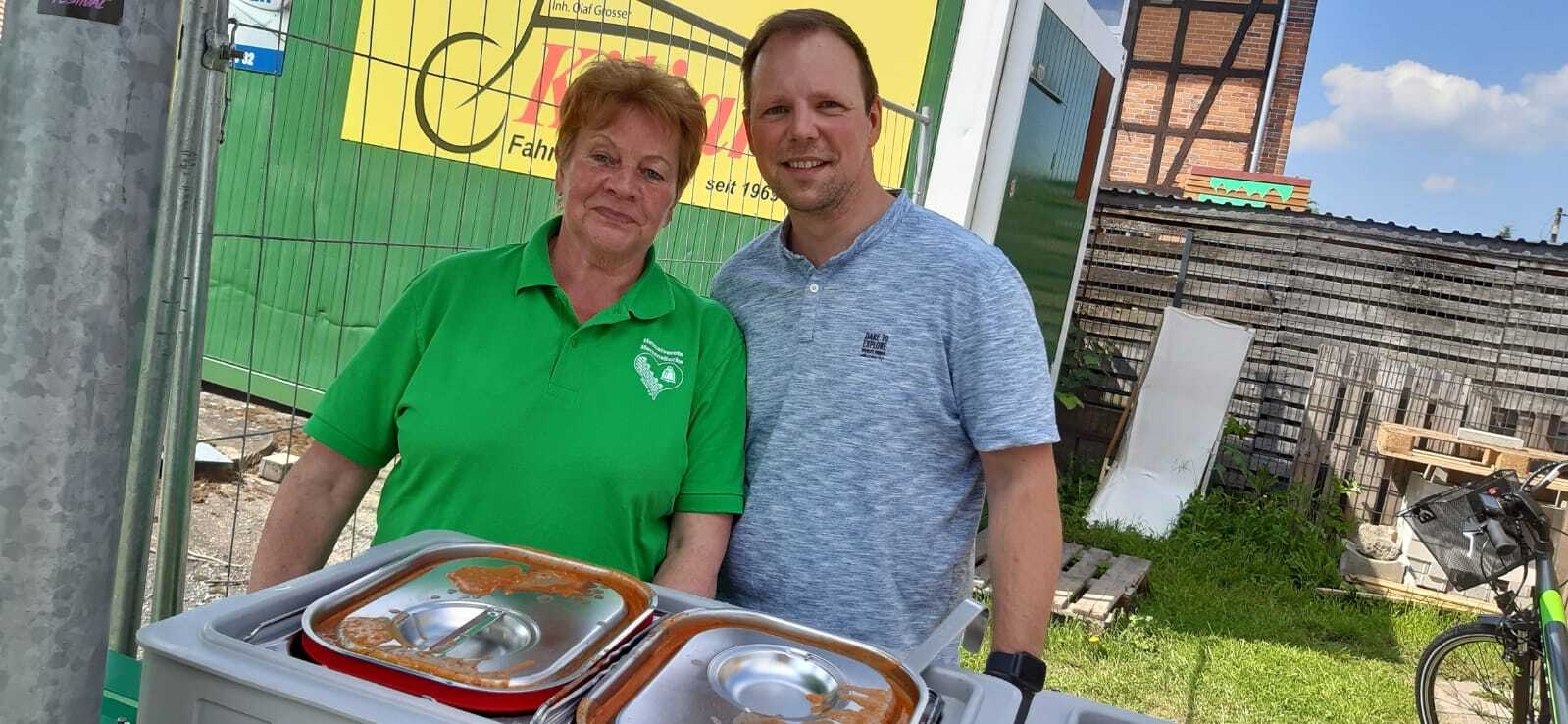 Bild : Verkauf von Nudeln mit Tomatensoße