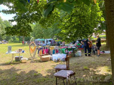 Foto des Albums: Feuerwehrwettkampf, Flohmarkt und Pollofahrten - Mesendorf feierte