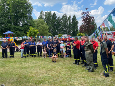 Foto des Albums: Feuerwehrwettkampf, Flohmarkt und Pollofahrten - Mesendorf feierte