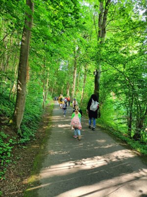 Foto des Albums: Wandertag der Klasse 1 am Sprottenweg