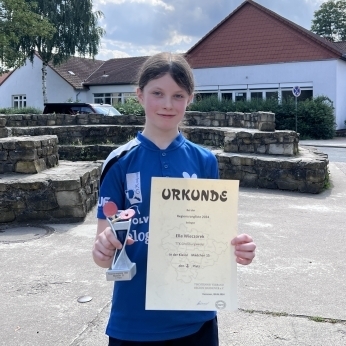 Bild: Ella Wieczorek holt Silber bei den Mädchen 15