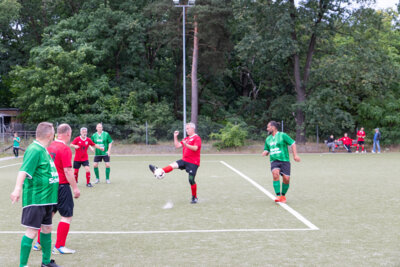 Foto des Albums: Ü40 vs Krewelin