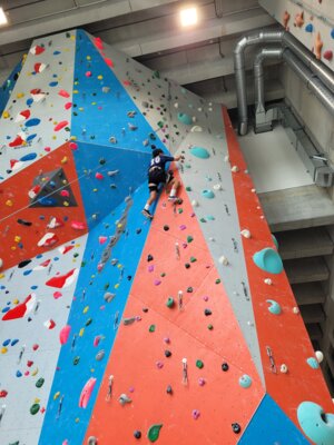 Foto des Albums: Boulder- und Seilkletterausflug WPU 7 und 9