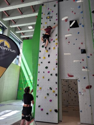 Foto des Albums: Boulder- und Seilkletterausflug WPU 7 und 9