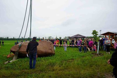 Vorschaubild: 20240619 Krahne roter Stein (10)