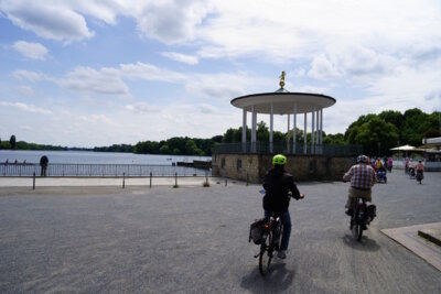 Maschsee Nordufer 2  (Bild vergr&ouml;&szlig;ern)