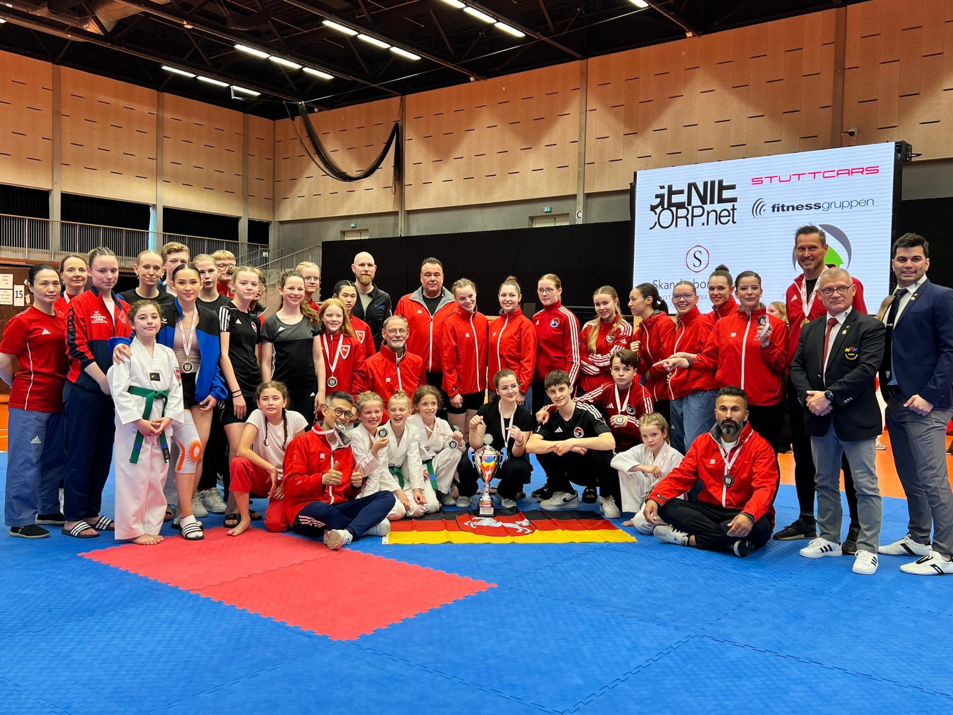 Bild: 01 NTU-TEAM alle