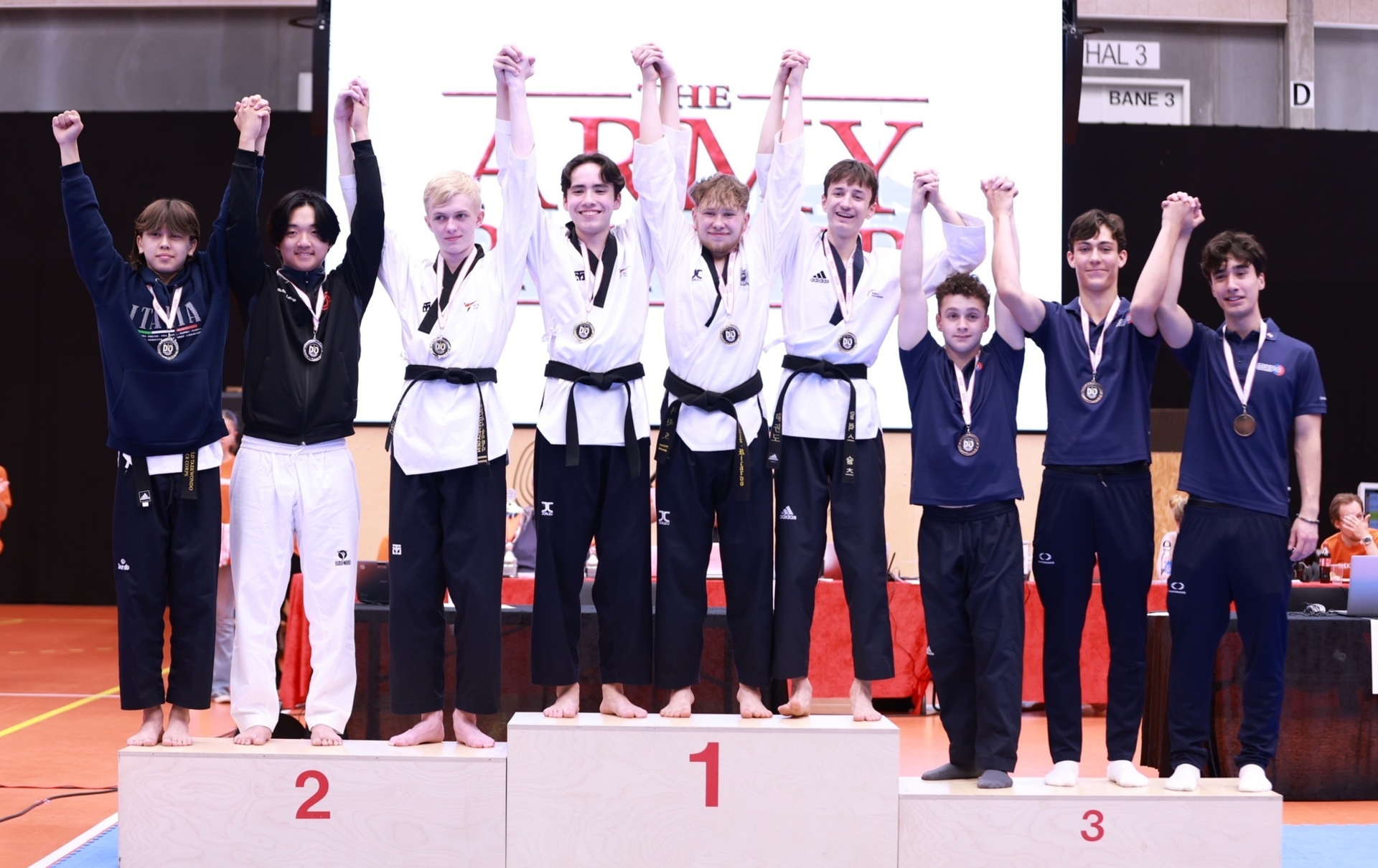 Bild: 11 TEAM Junior GOLD