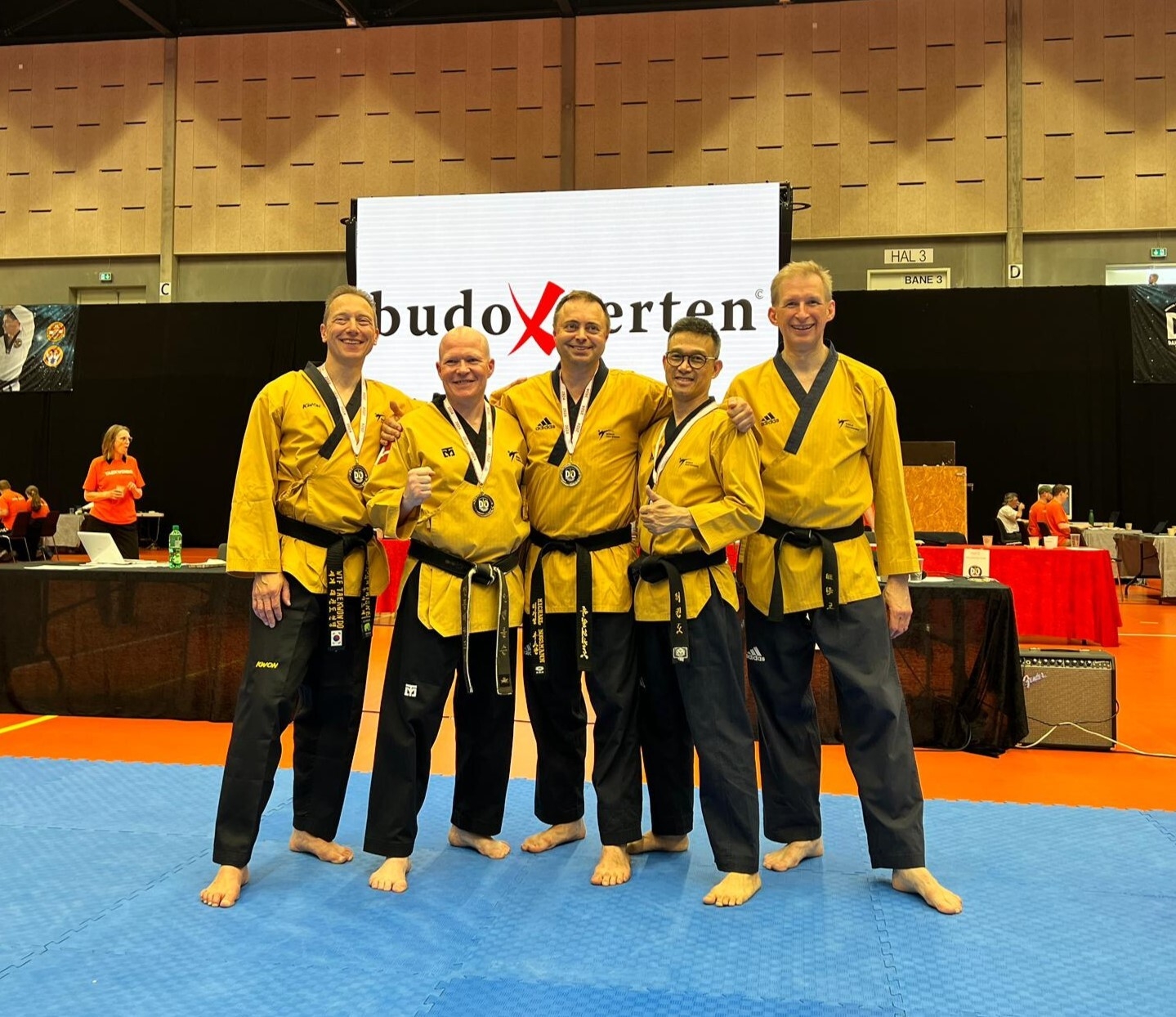 Bild: 16 MALE-60 Silber