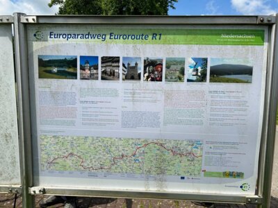 Am Europaradweg R1  (Bild vergr&ouml;&szlig;ern)