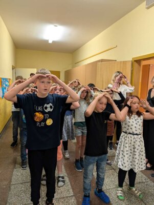 Foto des Albums: Abschluss Klasse 4 mit der Liederkiste