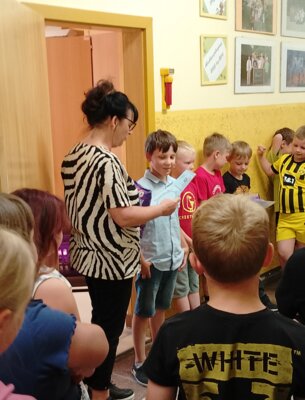 Foto des Albums: Abschluss Klasse 4 mit der Liederkiste
