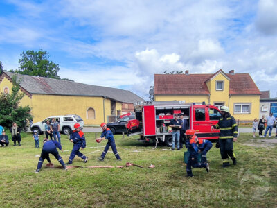 Foto des Albums: Beim Stadtjugendfeuerwehrtag traten rund 100 junge Brandschützer an