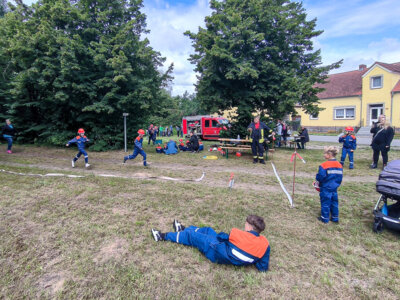 Foto des Albums: Beim Stadtjugendfeuerwehrtag traten rund 100 junge Brandschützer an