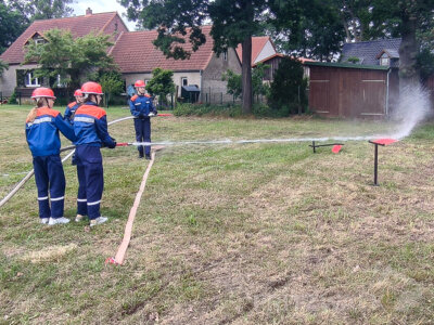 Foto des Albums: Beim Stadtjugendfeuerwehrtag traten rund 100 junge Brandschützer an