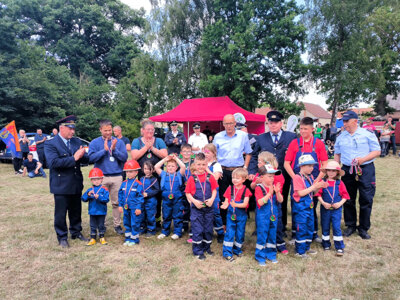 Foto des Albums: Beim Stadtjugendfeuerwehrtag traten rund 100 junge Brandschützer an