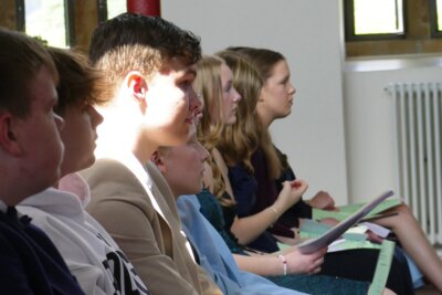 Foto des Albums: Jugendfeier 2024 in Bielefeld