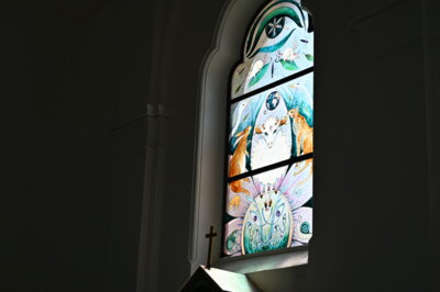 Vorschaubild: 19-neu-bemaltes-Kirchenfenster-Kirche-Lissowitz