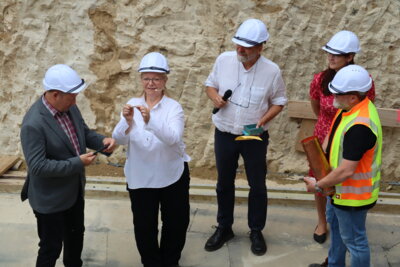 Foto des Albums: Grundsteinlegung Neubau im Kultur|Kloster|Kyritz (10.07.2024)