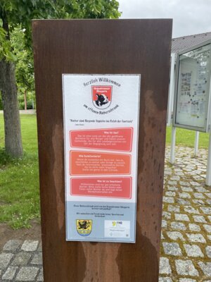 B&uuml;cherschrank Neuenmarkt  (Bild vergr&ouml;&szlig;ern)