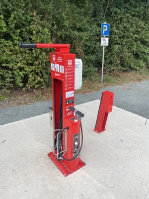 Fahrradservicestation Trebgast  (Bild vergr&ouml;&szlig;ern)