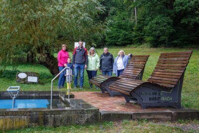 Einweihung Sitzm&ouml;bel der Dorfgemeinschaft Ebersbach  (Bild vergr&ouml;&szlig;ern)