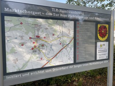 Rundwanderwegstafel in Marktschorgast  (Bild vergr&ouml;&szlig;ern)