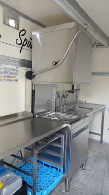 Korbdurchsp&uuml;lmaschine f&uuml;r das Sp&uuml;lmobil der Stadt Goldkronach  (Bild vergr&ouml;&szlig;ern)