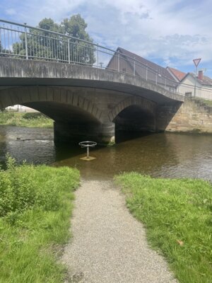 Kneippring im Wei&szlig;en Main in der Ortsmitte von Lanzendorf  (Bild vergr&ouml;&szlig;ern)