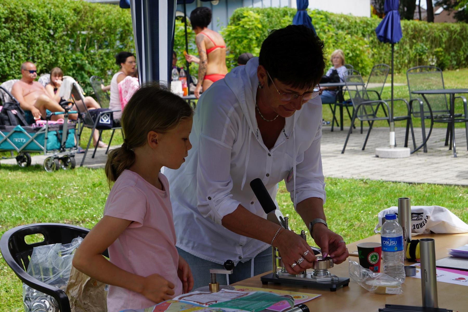 Bild: Sommerfest zum 140-jährigen Jubiläum des Calauer Freibades. Foto: Stadt Calau / Jan Hornhauer