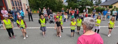 Fotoalbum Auch die Kinder feiern die Feuerwehr!
