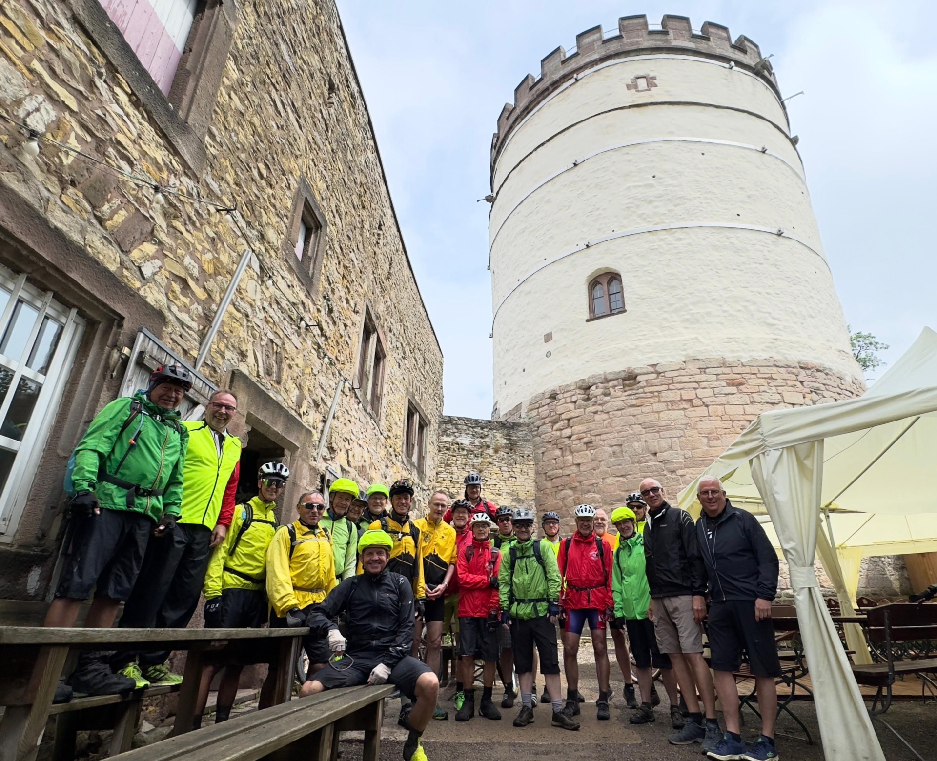 Bild: 2024-07-14-Solling-4 Glückliche Biker sehen anders aus-kl
