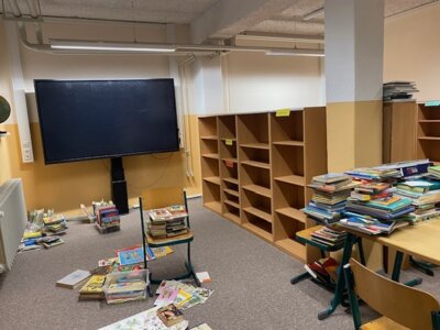 Foto des Albums: Entstehung unserer Bibliothek
