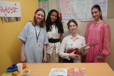 Foto des Albums: Schule als Staat