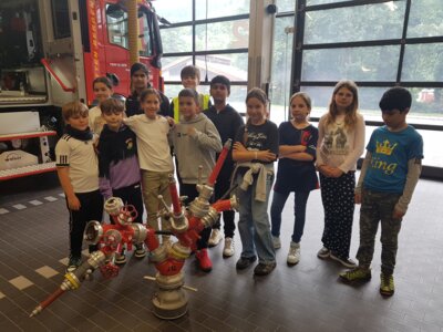 Foto des Albums: Feuerwehr Besuch Klasse 4 im SJ 2023/2024