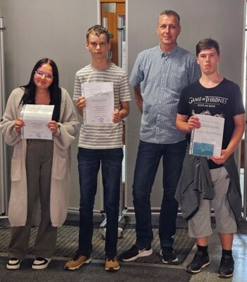 Foto des Albums: Ehrungen für besondere Schulleistungen