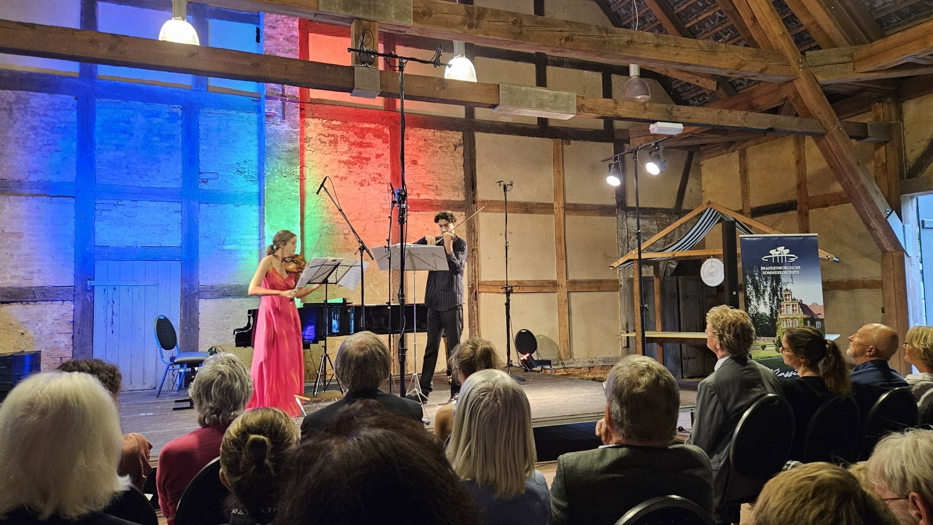 Bild: Vilde Frang und Stephen Waarts in Glashütte.