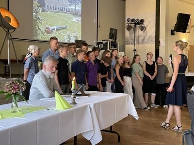 Fotoalbum Feierlicher Abschluss der Hirschfelder Klasse 6 2024