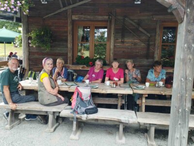 Rast an der Steinberg Alm  (Bild vergr&ouml;&szlig;ern)