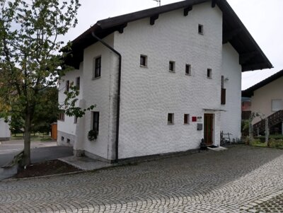 In den neu sanierten R&auml;umlichkeiten beim Prackenbacher Rathaus wird sich 2026 Dr. med. Michael Hauptmann als Hausarzt ansiedeln.  (Bild vergr&ouml;&szlig;ern)
