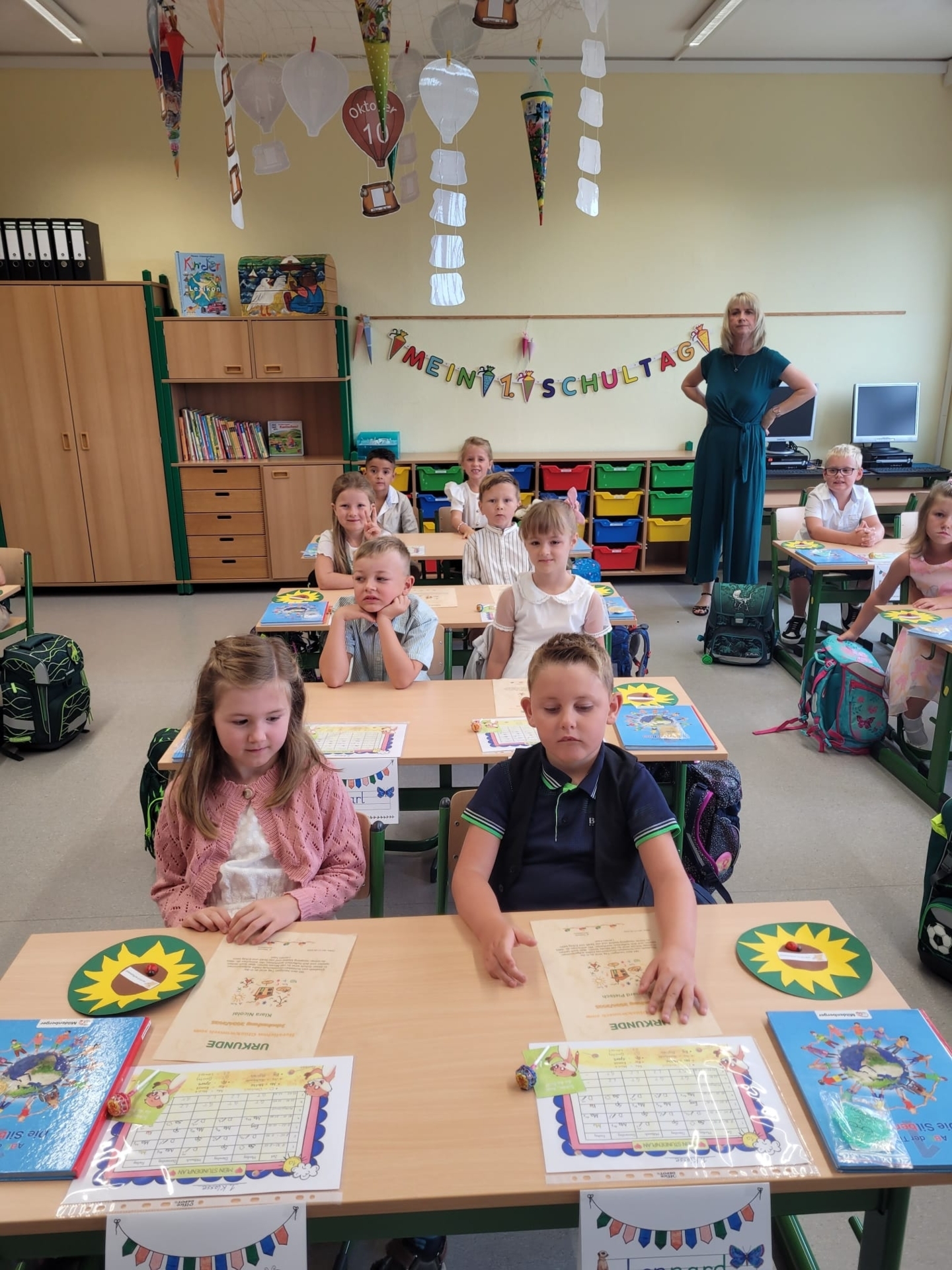 Bild: Klasse 1a im Klassenraum