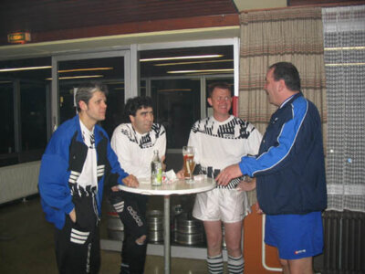 Mitternachtsturnier2004 25  (Bild vergr&ouml;&szlig;ern)