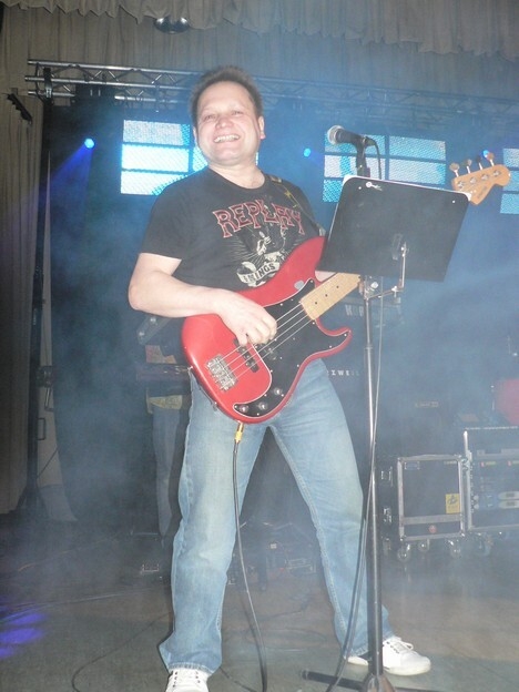 Bild: Blau-Weiss-Party2009 36