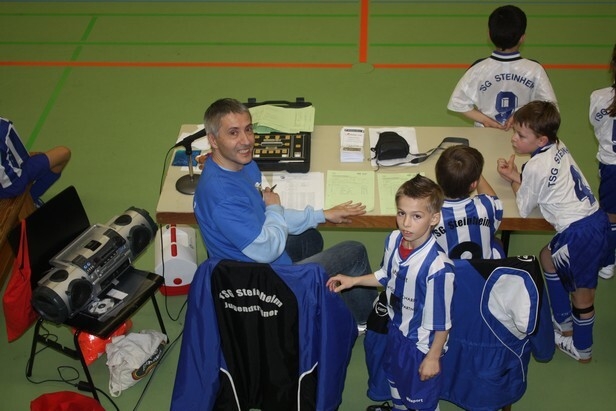 Bild: TurnierHalle2009 55